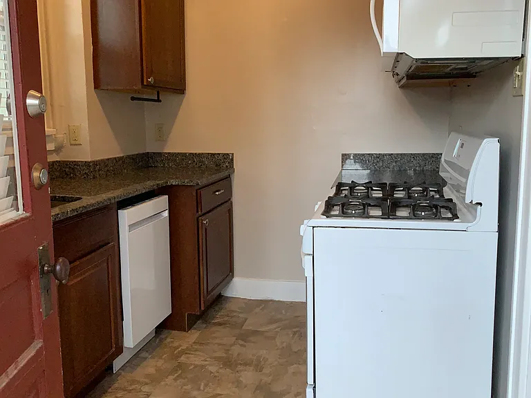 864 S Pearl St #3 — Photo 16