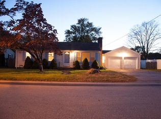 12 Loring Dr, Lincoln, RI 02865