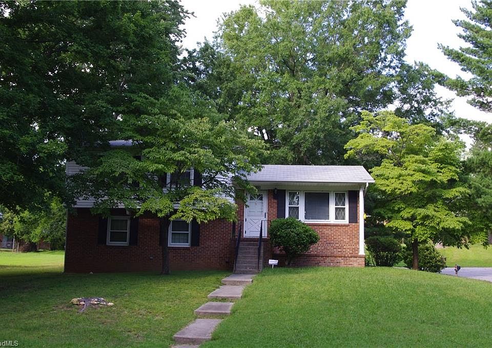 1st image of 2415 Kersey St
