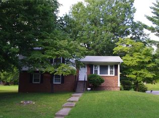 2415 Kersey St, Greensboro, NC 27406