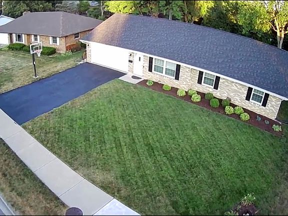 5th image of 1112 Wollenhaupt Dr