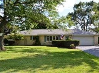 4089 Maple Grove Dr, Hubertus, WI 53033