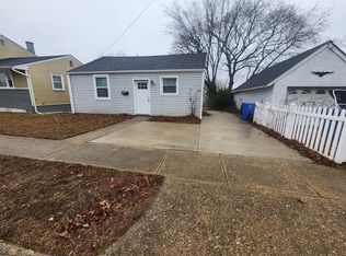 1 W 7th St, Burlington, NJ 08016