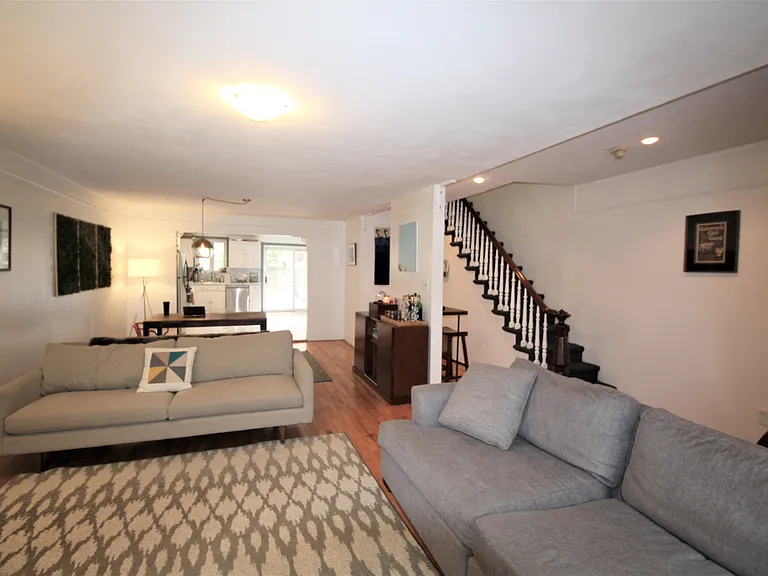 231 Union St #1A — Photo 4