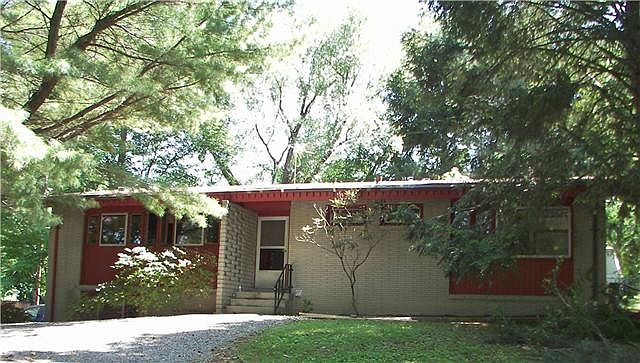 1st image of 614 Confederate Cir