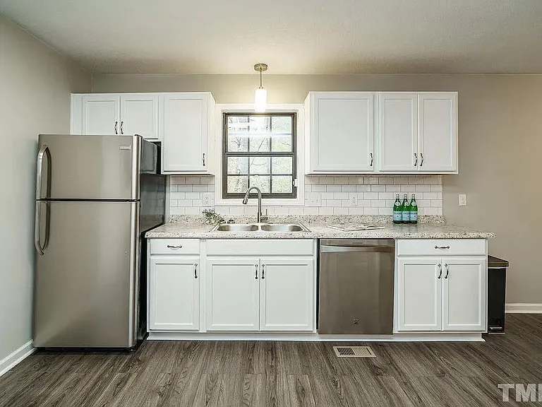 1219 Fernridge Dr — Photo 15