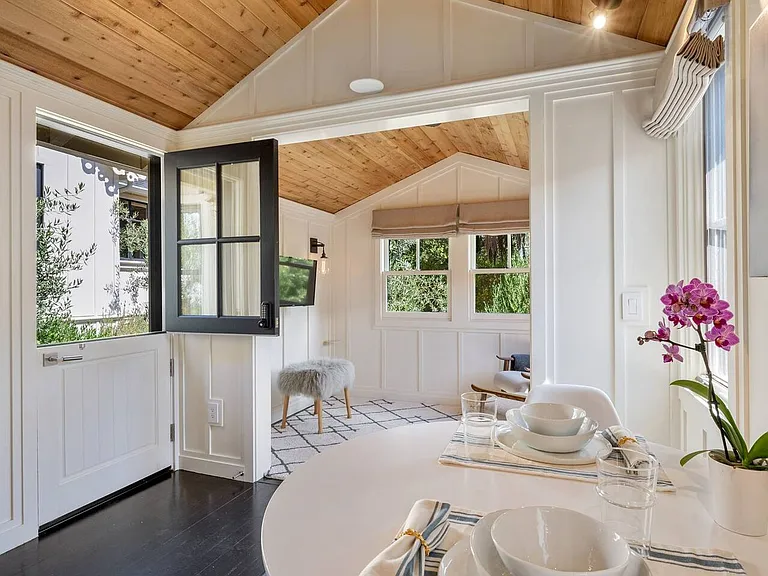 High End, Fully Furnished (Or Unfurnished), Cottage In Downtown Mill Valley! Plus Optional Additi... — Photo 6