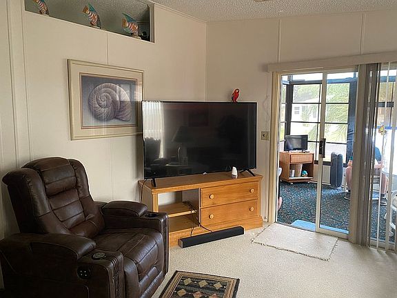 5th image of 11330 N Carolina Dr