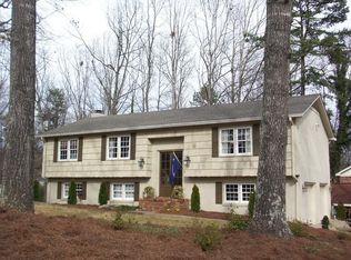 219 Overcreek Rd, Greenville, SC 29607