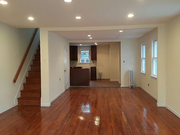 3rd image of 94-09 207 Street