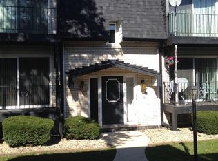 5636 Saint James Ct, Oak Lawn, IL 60453