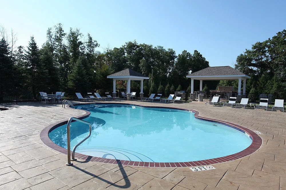 Stonebrooke Village Apartments — Photo 2