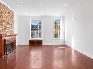 69 Adelphi St #2, Brooklyn, NY 11205