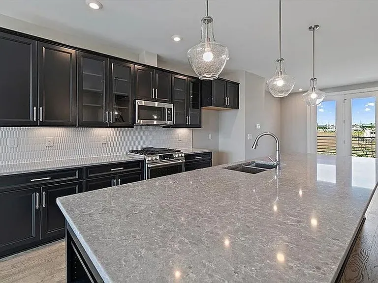 7234 Otley Dr — Photo 9