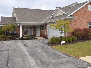 5279 Clover Dr, Sheffield Village, OH 44035