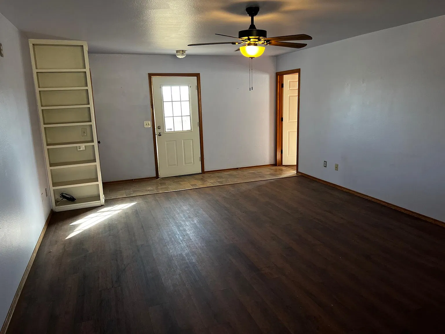 3 bed, 1353 sqft, $1,650 — Photo 2