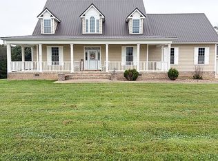 517 Mandolin Dr, Buffalo, WV 25033