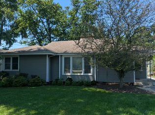 7398 Broadway, Merrillville, IN 46410