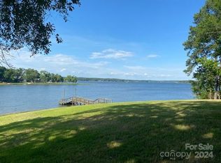 963 Westshore Dr, Ridgeway, SC 29130