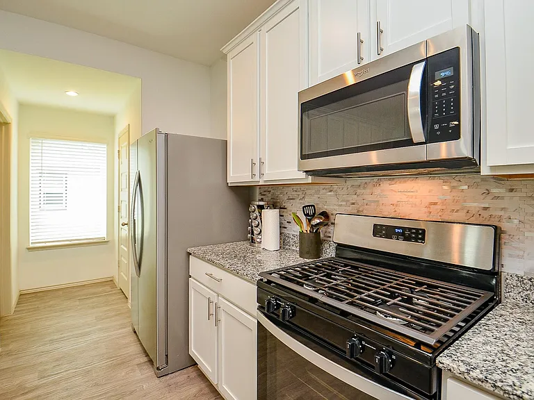 7203 Dawn View Ln — Photo 18