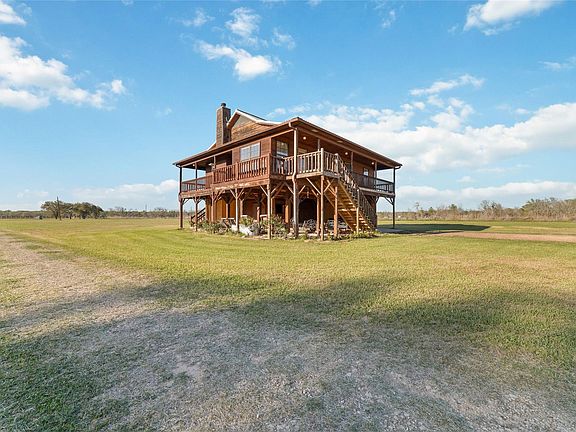 3rd image of 3384 Fm 1458 Rd