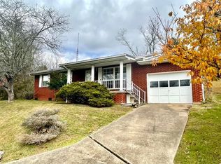 814 Summit St, Spencer, WV 25276