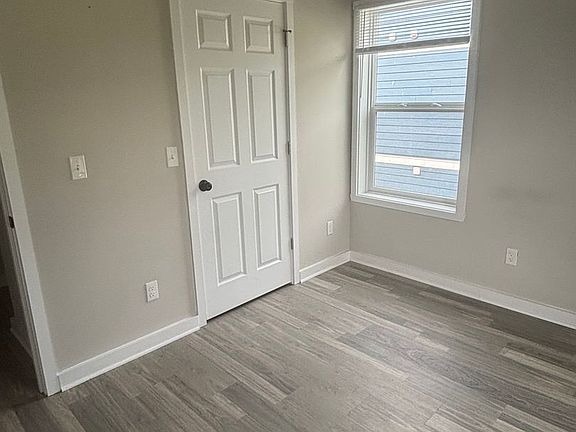 3rd image of 1356 S Main St #1356