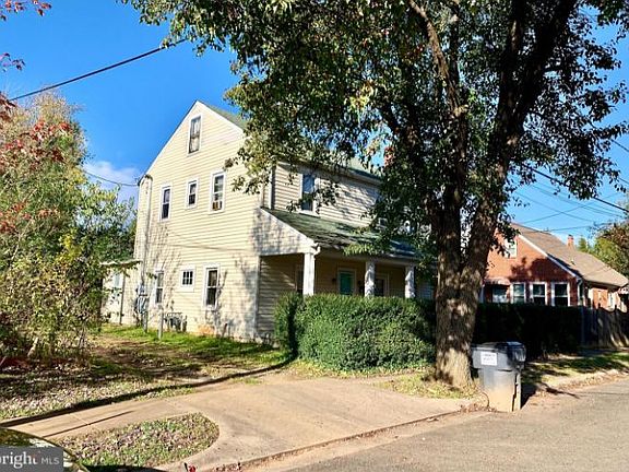 2nd image of 205 Canal St