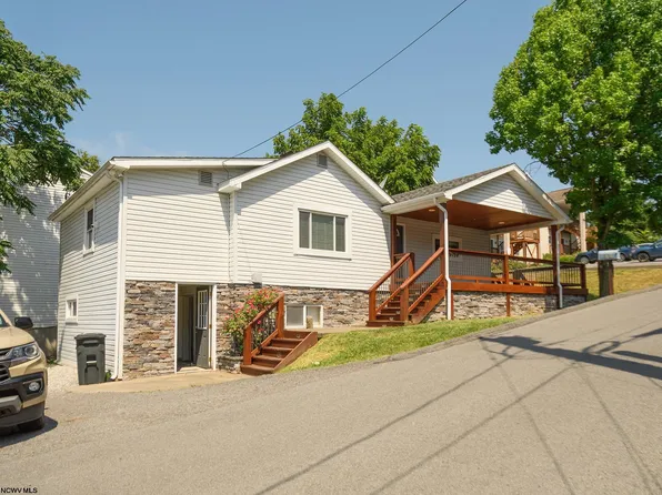 1108 Valley View Ave, Morgantown, WV 26505