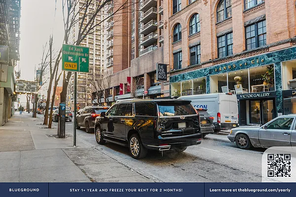 Rented by The Blueground | media 23