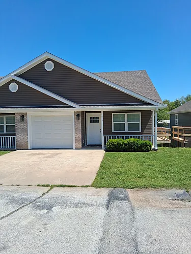 815 S Greenwood Dr Photo 1