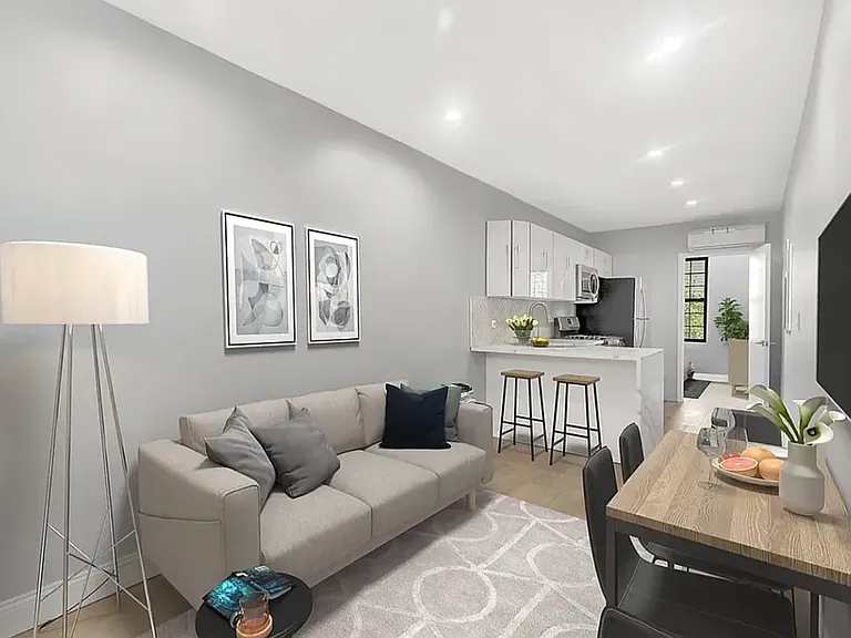 1656 De Kalb Ave #3R — Photo 3