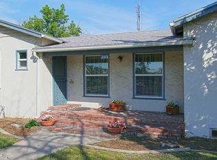 205 E Dennett Ave, Fresno, CA 93728