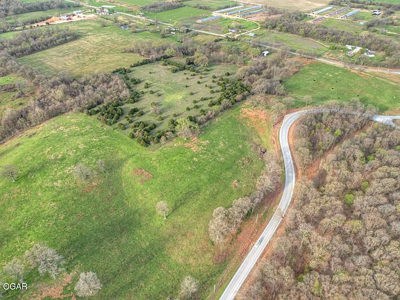3rd image of 8188 E Highway 86