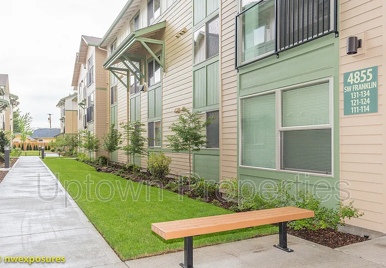 4820 SW Tucker Ave #411 — Photo 1