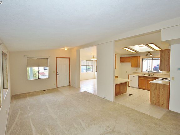 3rd image of 17401 SE 39th St Unit 45