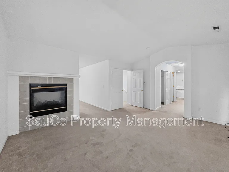1861 SE 47th Ave — Photo 20