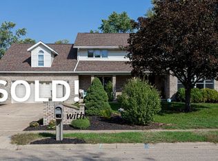 412 Middle Rd, Camanche, IA 52730