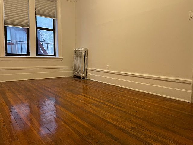 1st image of 30-80 32nd St APT 5