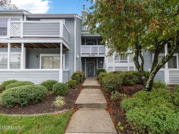 126 Cypress Court, Howell, NJ 07731