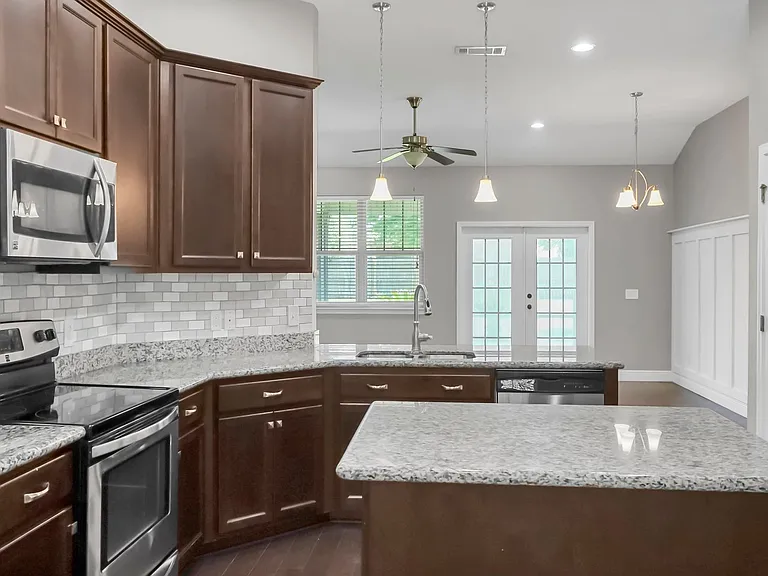 2676 New Haven Blvd — Photo 22