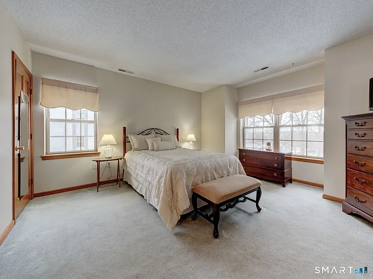 33 Langdon Ct #D104 — Photo 7