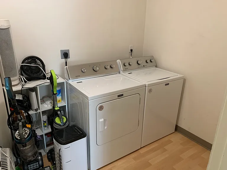 303 E Augusta Ave #2 — Photo 9