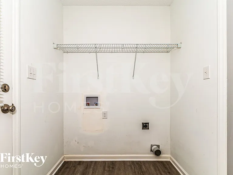 2466 Shadow Valley Rd — Photo 8