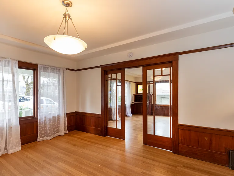 373 Moraga Ave — Photo 33