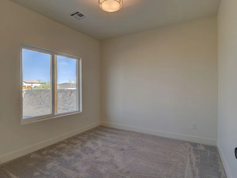 4021 Boardwalk Rd — Photo 16