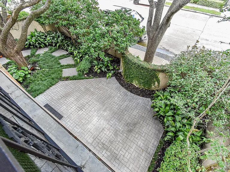 1601 Nantucket Dr #A — Photo 31