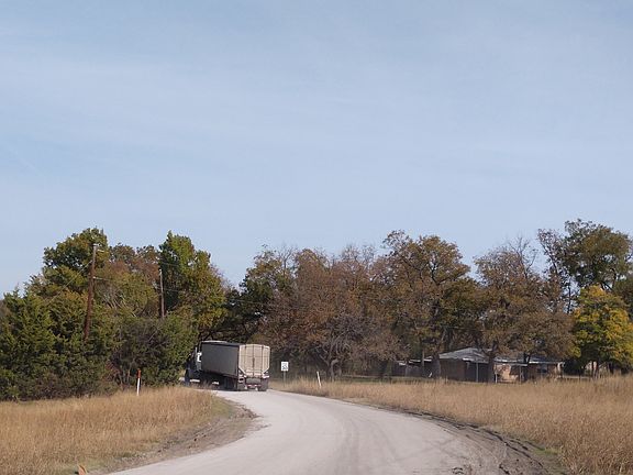 4th image of 4255 County Road 277