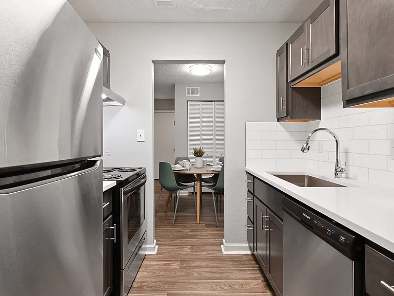 Premier Apartments — Photo 12