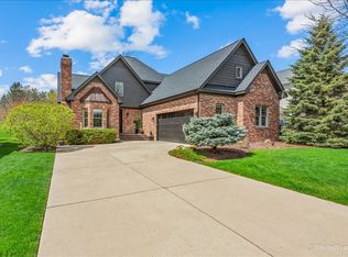 3N438 Vachel Lindsay St, Saint Charles, IL 60175